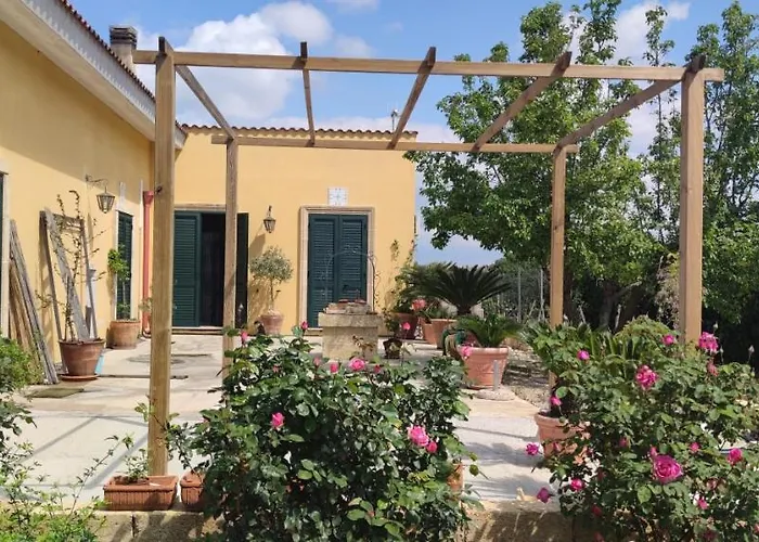 Stanze Di Campagna Couette-café Taviano (Lecce)